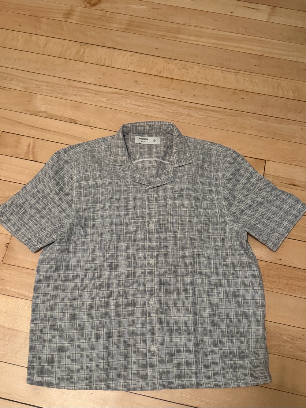 Short-Sleeve Blue Gray Plaid Camp Shirt Hollister